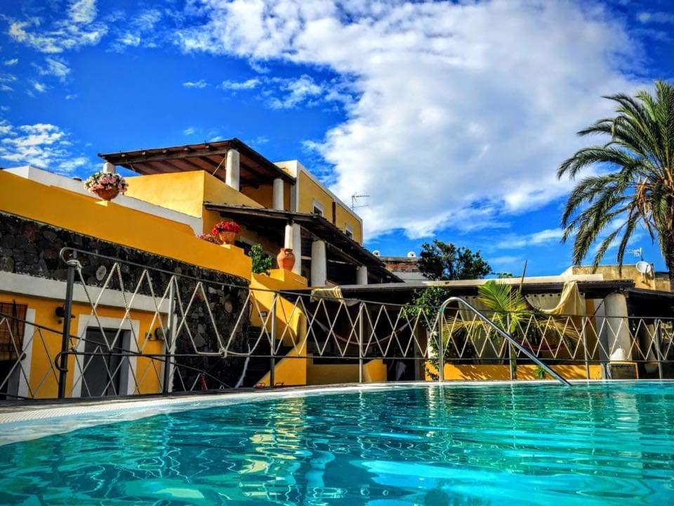 Hotel Arcangelo - Salina サンタ・マリーナ・サリーナ エクステリア 写真