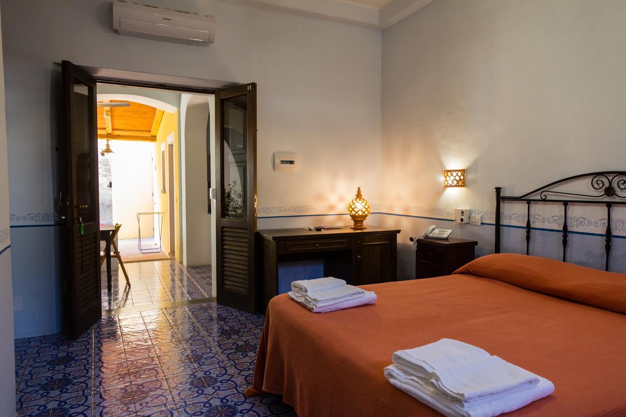 Hotel Arcangelo - Salina サンタ・マリーナ・サリーナ エクステリア 写真